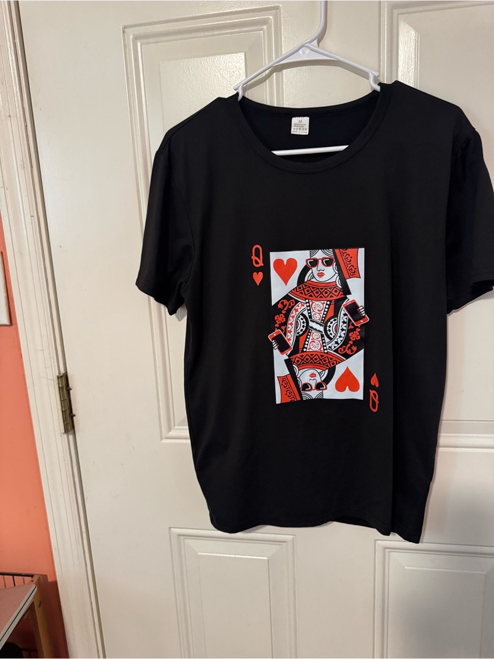 SHEIN Black Queen of Hearts Graphic Tee - Red & White Print